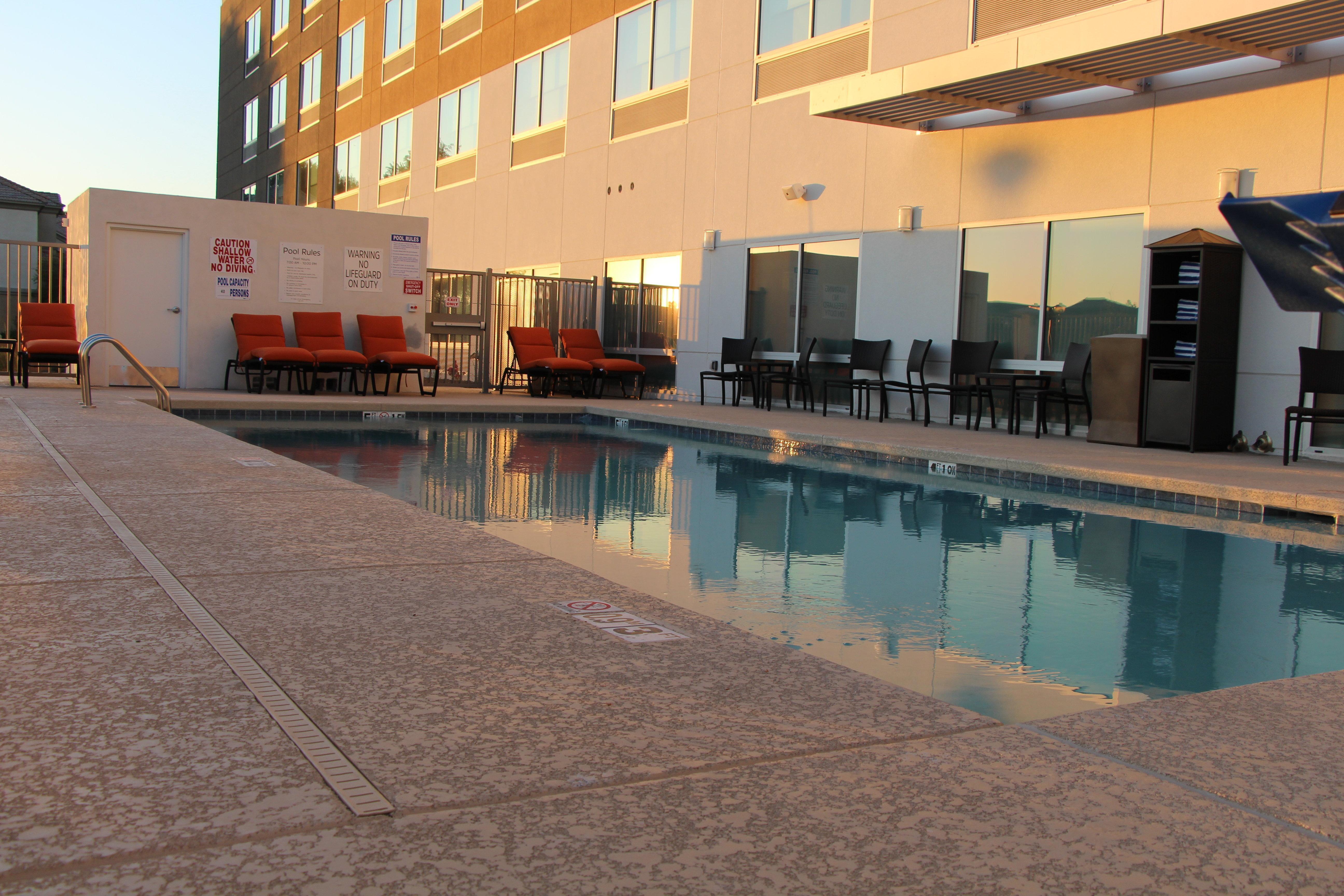 Holiday Inn Express & Suites - Phoenix - Airport North By Ihg Eksteriør bilde